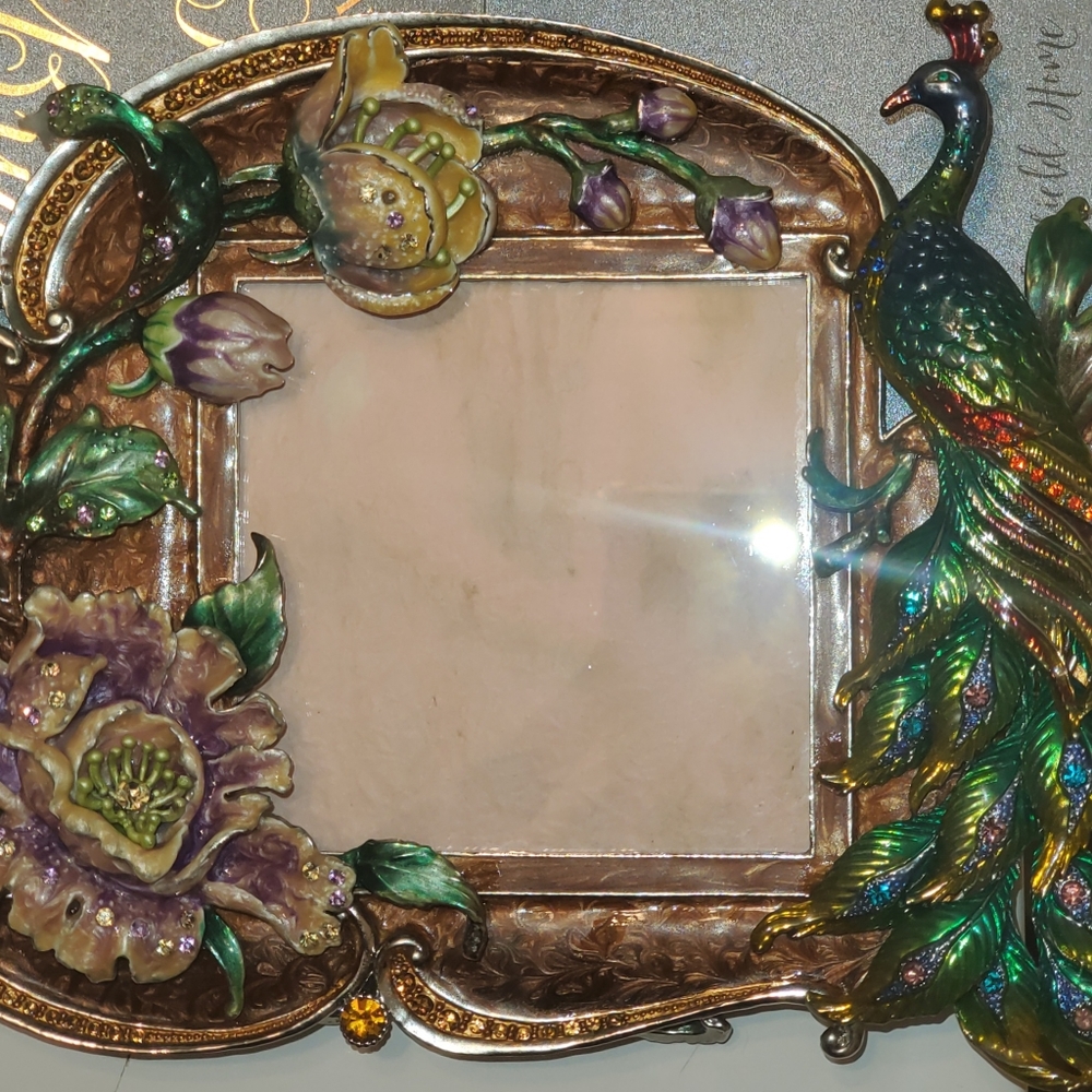Collectible Picture Frame. - Picture 2 of 12